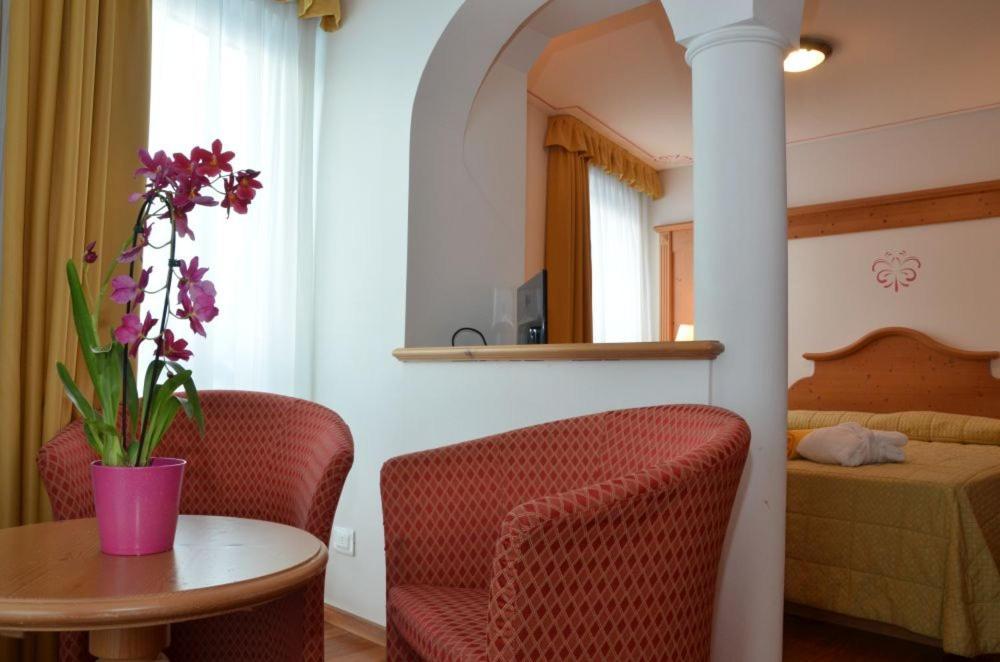 Hotel Fanes Suite & Spa 莫埃纳 外观 照片